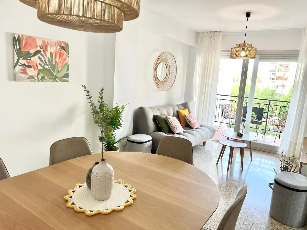 Cozy And Quiet, Pax7 Los Boliches, 3D, 2B, Pool And Close To The Beach Fuengirola Apartamento